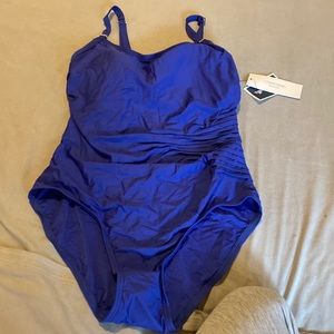 Full swimsuit for Lady.  New with labels.  size 8 brand Calvin Klein.